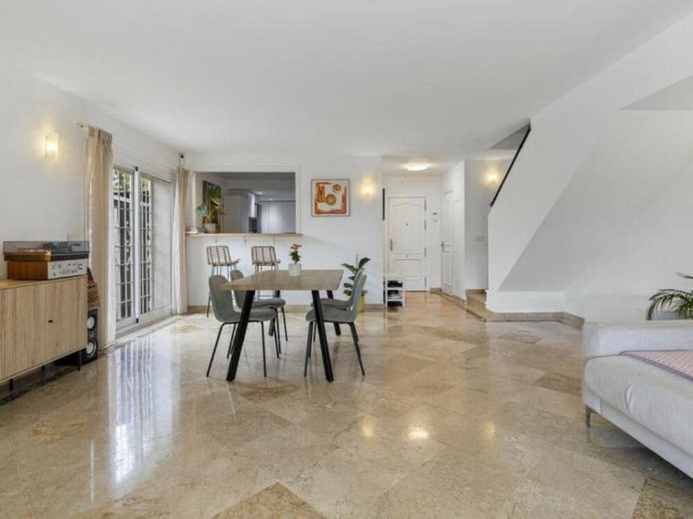 3 soveværelse Semi-Rækkehus til salg i Atalaya-Isdabe med swimmingpool garage - € 480.000 (Ref: 9570358)