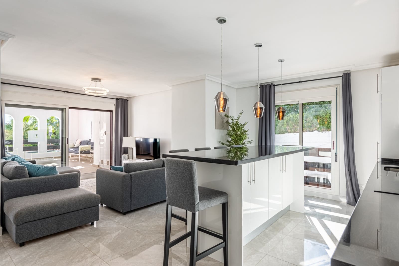 3 quarto Apartamento para venda em Marbella com piscina garagem - 675 000 € (Ref: 9570359)