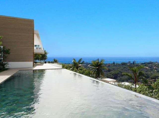 3 soveværelse Byhus til salg i Elviria, Marbella med swimmingpool garage - € 850.000 (Ref: 9570361)