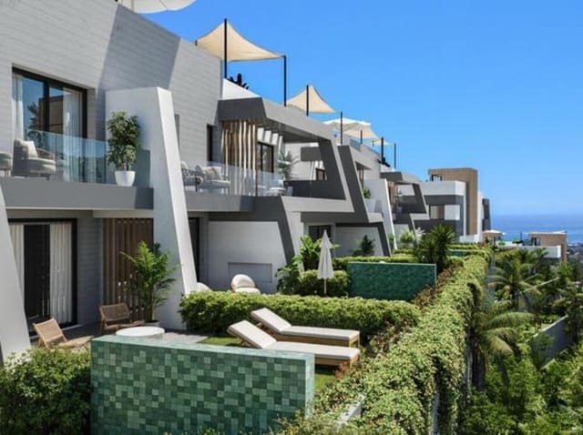 3 soveværelse Byhus til salg i Elviria, Marbella med swimmingpool garage - € 850.000 (Ref: 9570361)