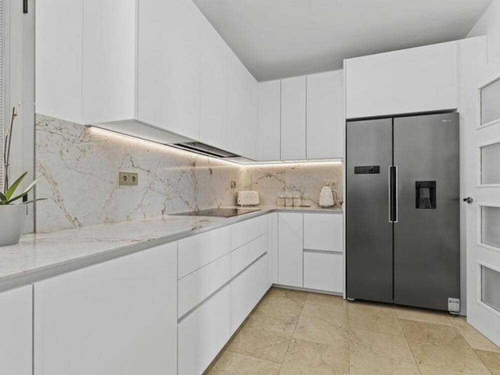 3 Zimmer Haus zu verkaufen in Benahavis mit Pool Garage - 895.000 € (Ref: 9573685)