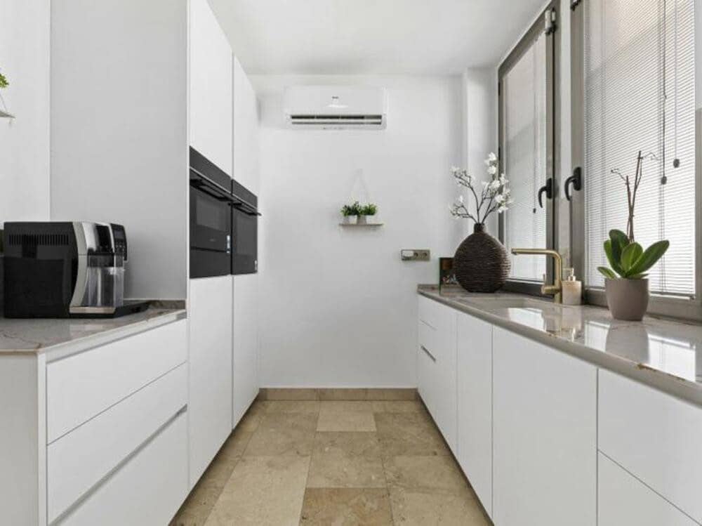 3 Zimmer Haus zu verkaufen in Benahavis mit Pool Garage - 895.000 € (Ref: 9573685)