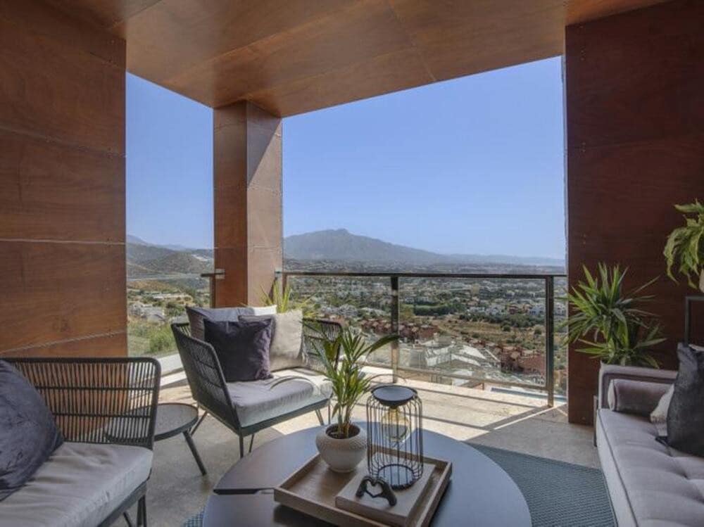 3 Zimmer Haus zu verkaufen in Benahavis mit Pool Garage - 895.000 € (Ref: 9573685)