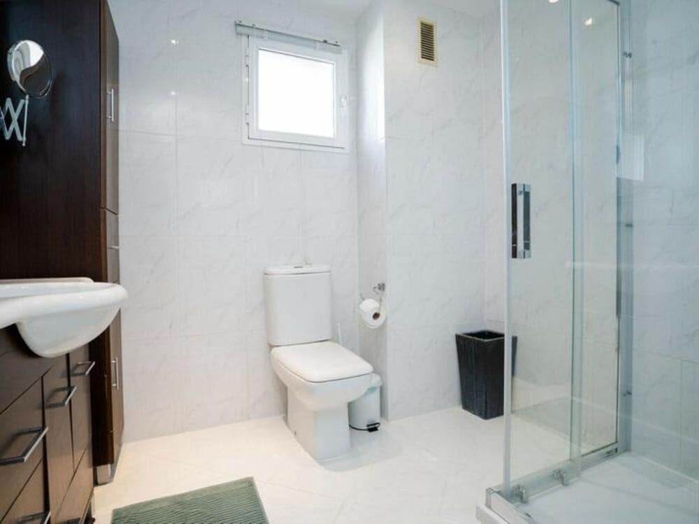 2 sypialnia Apartament na sprzedaż w Marbella z basenem garażem - 330 000 € (Ref: 9573686)