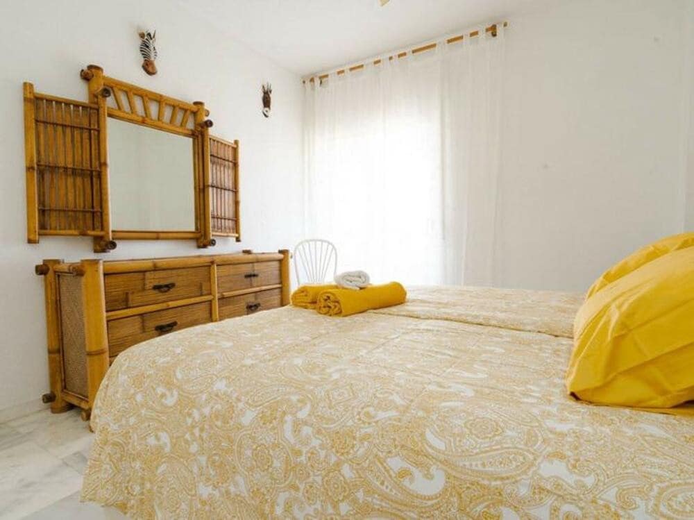 2 sypialnia Apartament na sprzedaż w Marbella z basenem garażem - 330 000 € (Ref: 9573686)