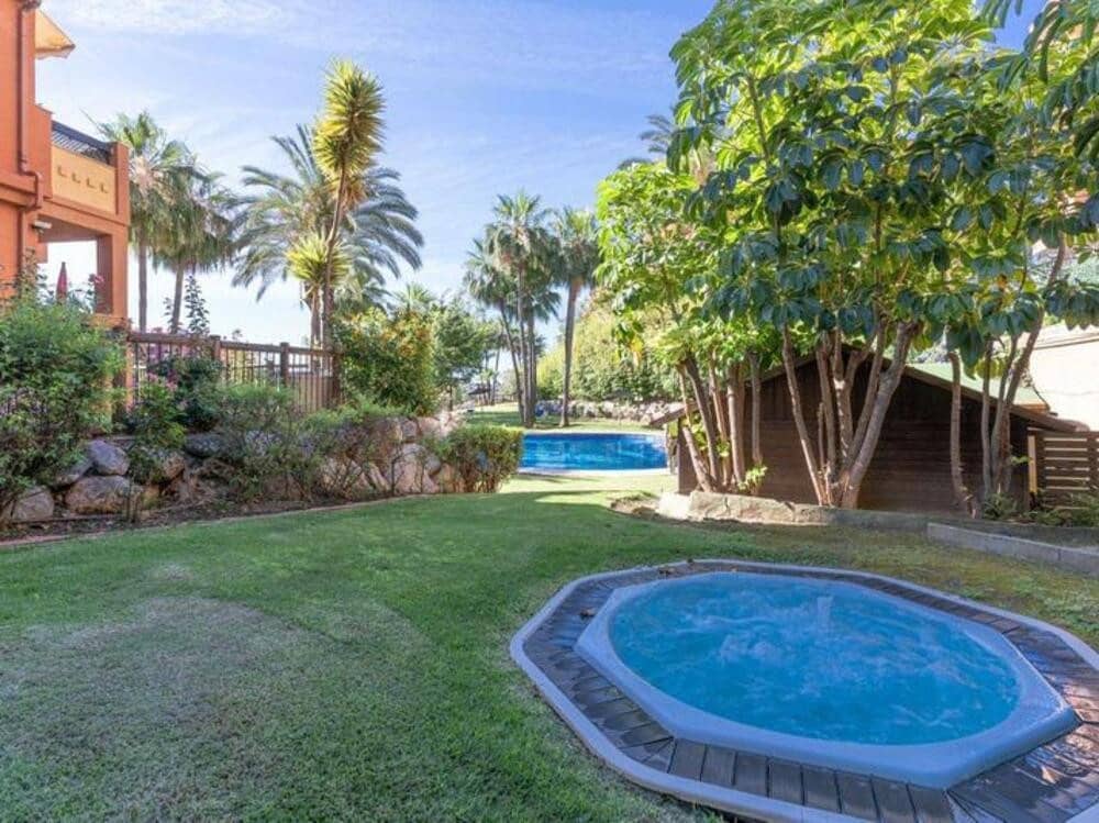 2 sypialnia Apartament na sprzedaż w Marbella z basenem garażem - 330 000 € (Ref: 9573686)