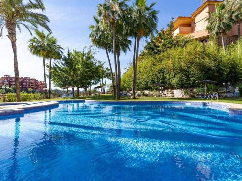 2 sypialnia Apartament na sprzedaż w Marbella z basenem garażem - 330 000 € (Ref: 9573686)
