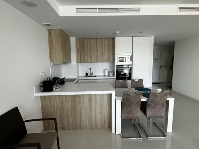 2 sovrum Lägenhet att hyra i La Alquería, Estepona med pool garage - 2 900 € (Ref: 9573687)