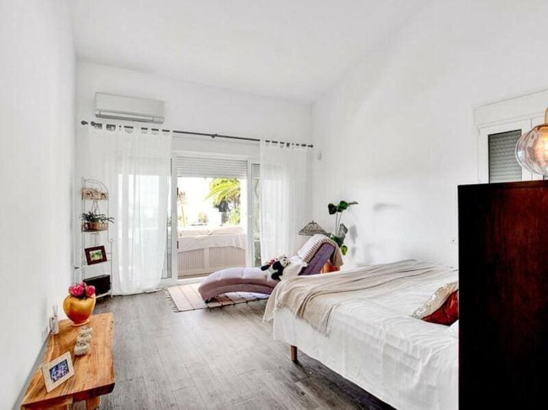 Villa/Maison de 6 chambres à louer à Marbella avec piscine garage - 7 500 € (Ref: 9581382)