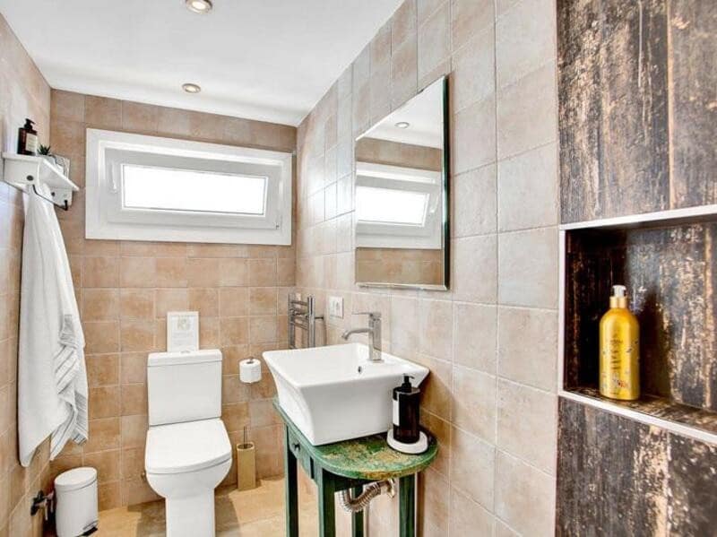 Villa/Maison de 6 chambres à louer à Marbella avec piscine garage - 7 500 € (Ref: 9581382)