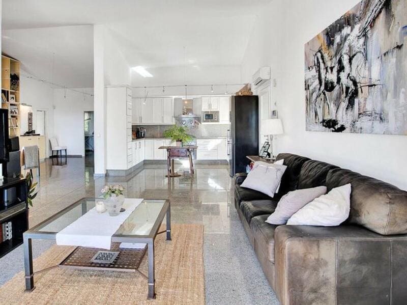 Villa/Maison de 6 chambres à louer à Marbella avec piscine garage - 7 500 € (Ref: 9581382)