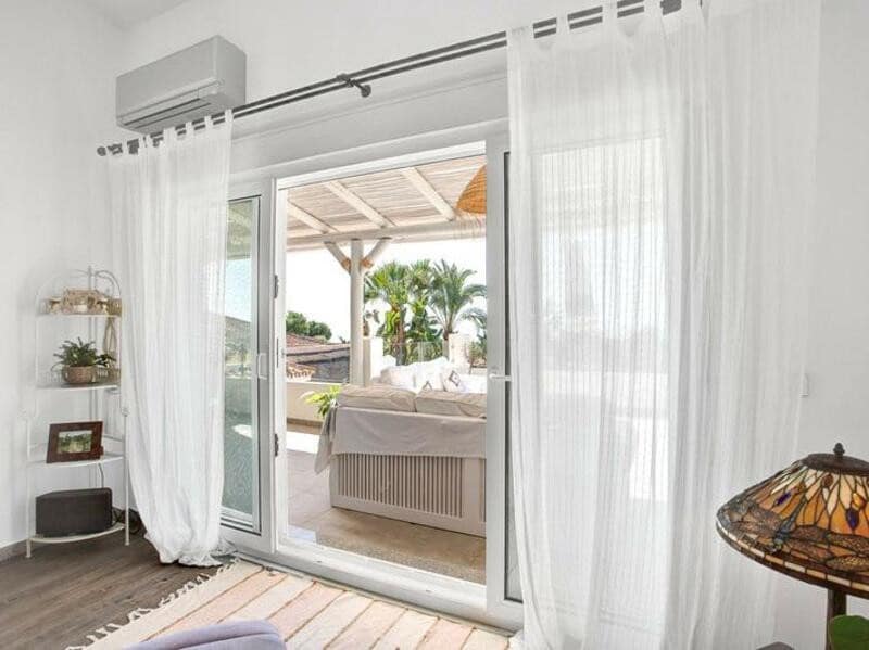 Villa/Maison de 6 chambres à louer à Marbella avec piscine garage - 7 500 € (Ref: 9581382)