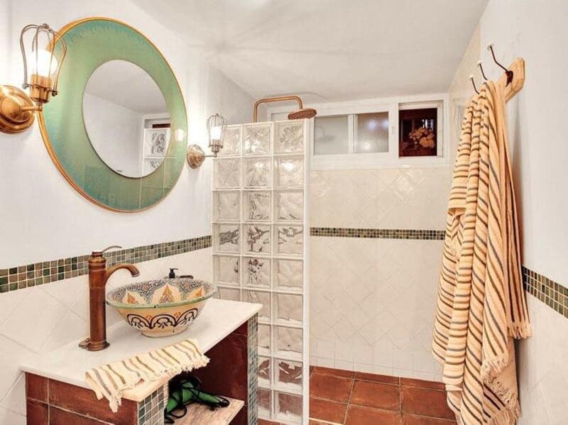 Villa/Maison de 6 chambres à louer à Marbella avec piscine garage - 7 500 € (Ref: 9581382)