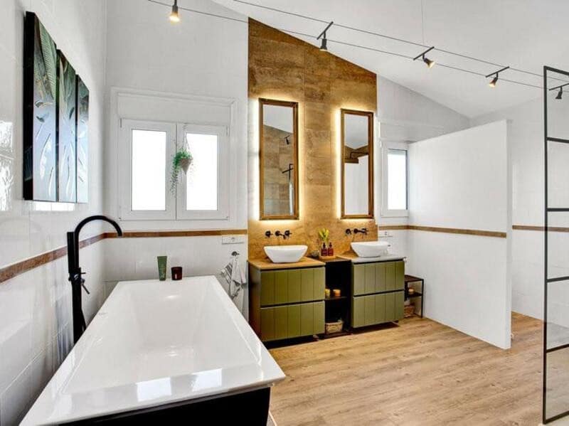 Villa/Maison de 6 chambres à louer à Marbella avec piscine garage - 7 500 € (Ref: 9581382)