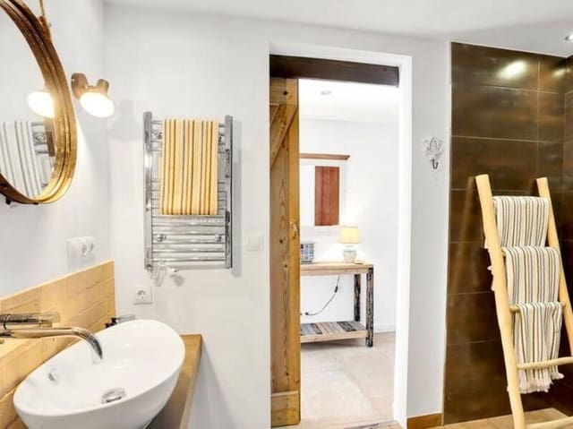 6 soverom Villa til leie i Marbesa, Marbella med svømmebasseng garasje - € 7 500 (Ref: 9581382)