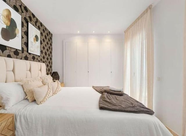 3 quarto Apartamento para arrendar em El Paraíso, Benahavís com piscina garagem - 3 500 € (Ref: 9581383)