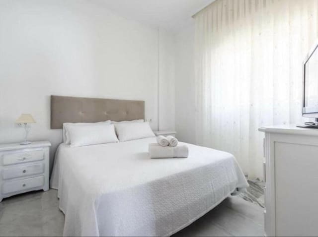 4 slaapkamer Villa te huur in Bello Horizonte - Lindasol, Marbella met zwembad garage - € 3.200 (Ref: 9585246)