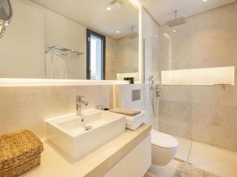 Villa/Maison de 6 chambres à louer à El Paraiso avec piscine garage - 14 850 € (Ref: 9590587)