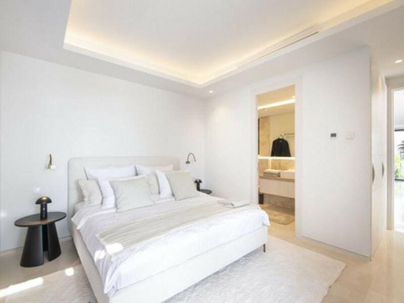 Villa/Maison de 6 chambres à louer à El Paraiso avec piscine garage - 14 850 € (Ref: 9590587)