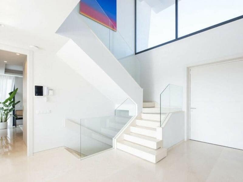 Villa/Maison de 6 chambres à louer à El Paraiso avec piscine garage - 14 850 € (Ref: 9590587)