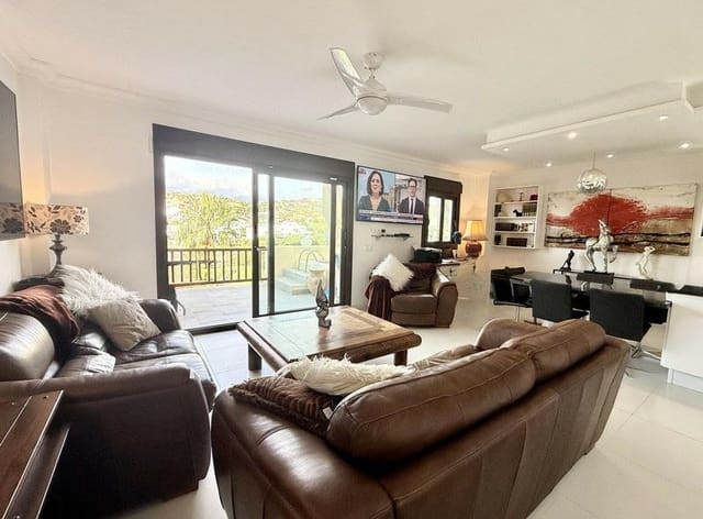3 soverom Villa til salgs i Riviera del Sol, Mijas med svømmebasseng garasje - € 595 000 (Ref: 9590588)