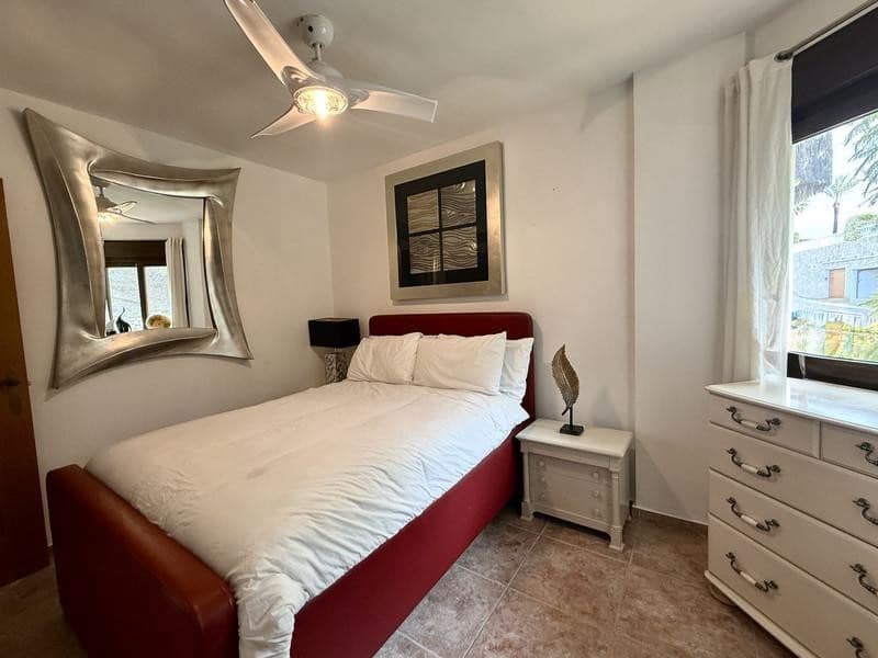 3 soverom Villa til salgs i Riviera del Sol med svømmebasseng garasje - € 595 000 (Ref: 9590588)