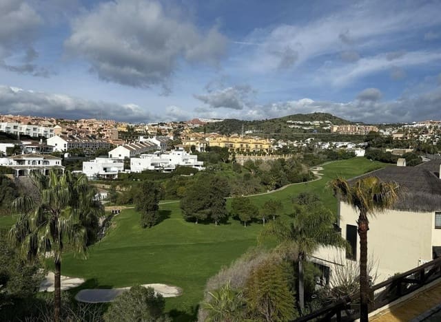 3 soverom Villa til salgs i Riviera del Sol, Mijas med svømmebasseng garasje - € 595 000 (Ref: 9590588)