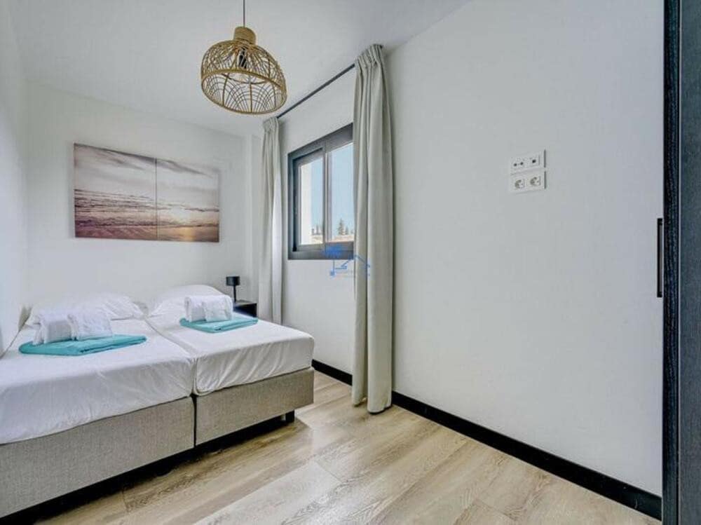 3 sypialnia Apartament na sprzedaż w Mijas Costa z basenem garażem - 419 000 € (Ref: 9594485)