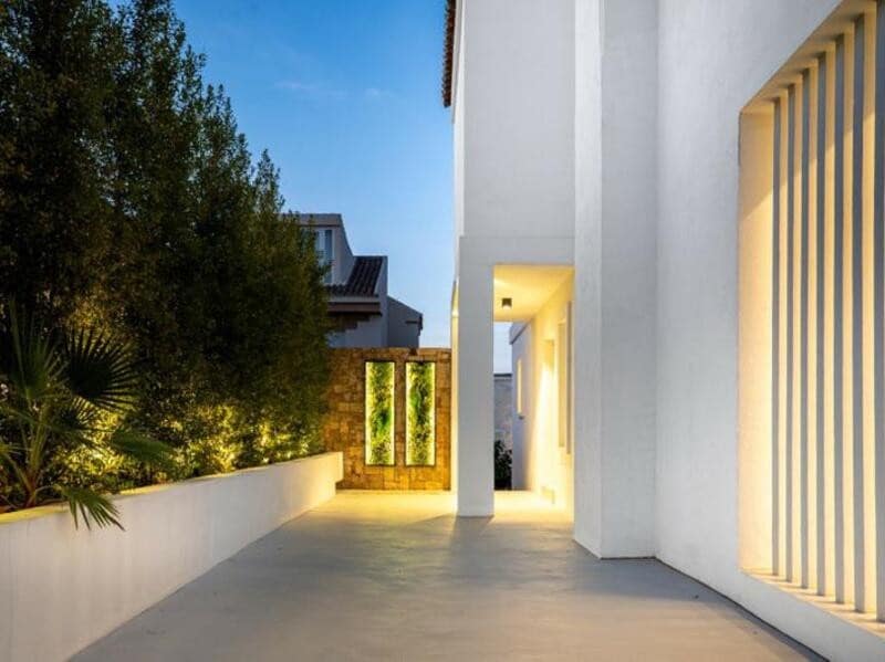 5 Zimmer Villa zu verkaufen in Estepona mit Pool Garage - 1.495.000 € (Ref: 9594486)