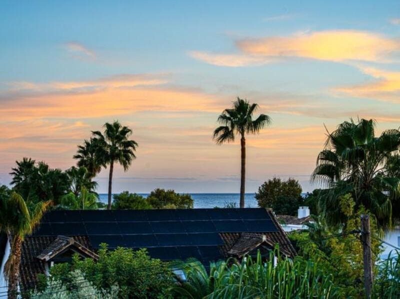 5 Zimmer Villa zu verkaufen in Estepona mit Pool Garage - 1.495.000 € (Ref: 9594486)