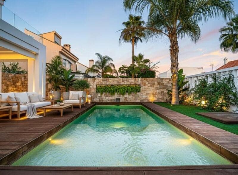 5 Zimmer Villa zu verkaufen in Estepona mit Pool Garage - 1.495.000 € (Ref: 9594486)