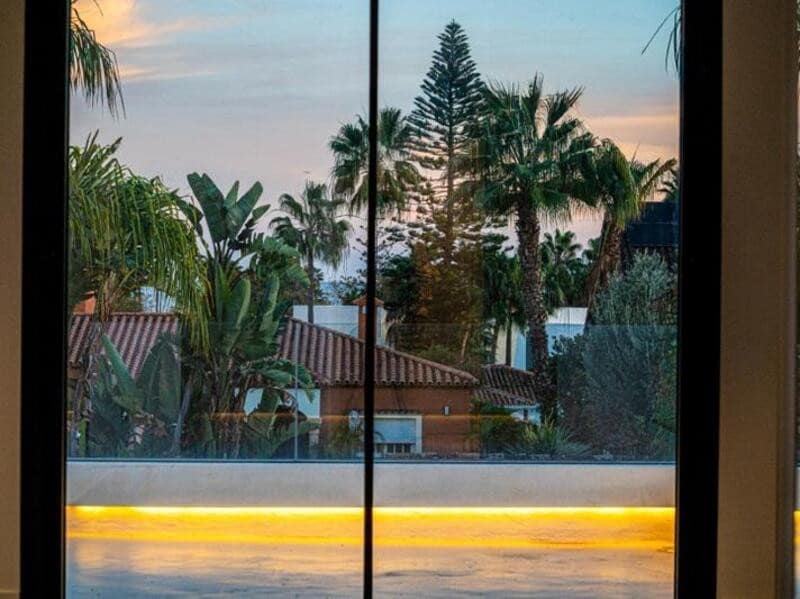 5 Zimmer Villa zu verkaufen in Estepona mit Pool Garage - 1.495.000 € (Ref: 9594486)