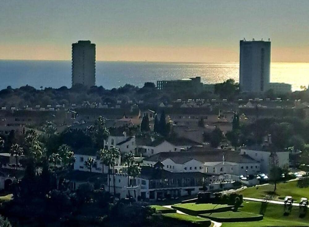 2 slaapkamer Penthouse te koop in Marbella met zwembad garage - € 480.000 (Ref: 9598499)