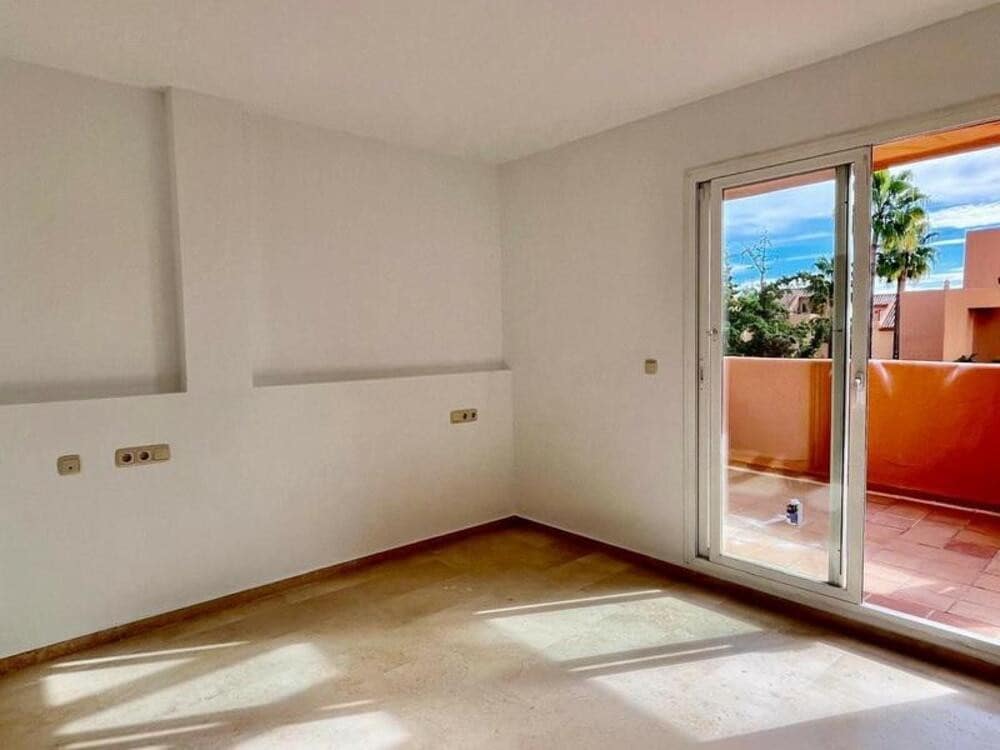 2 slaapkamer Penthouse te koop in Marbella met zwembad garage - € 480.000 (Ref: 9598499)