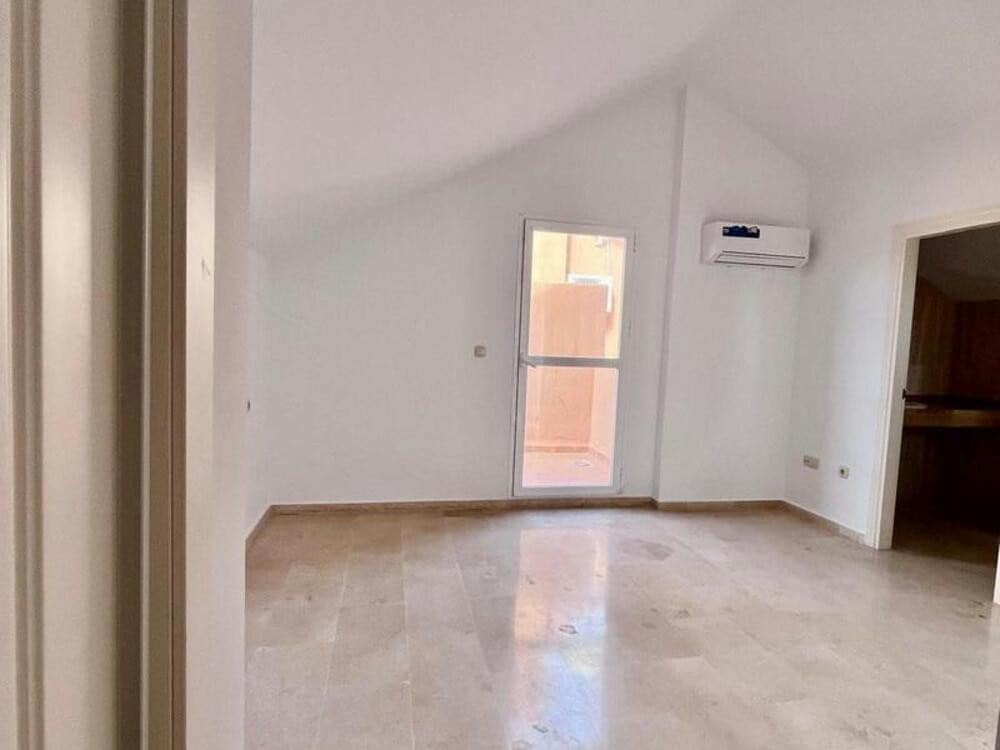 2 slaapkamer Penthouse te koop in Marbella met zwembad garage - € 480.000 (Ref: 9598499)