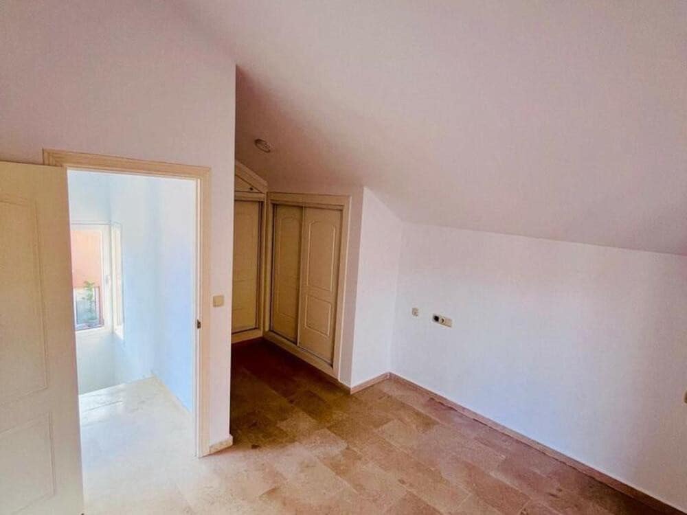 2 slaapkamer Penthouse te koop in Marbella met zwembad garage - € 480.000 (Ref: 9598499)