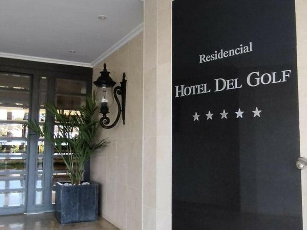 1 soveværelse Lejlighed til leje i Marbella med garage - € 1.700 (Ref: 9603710)