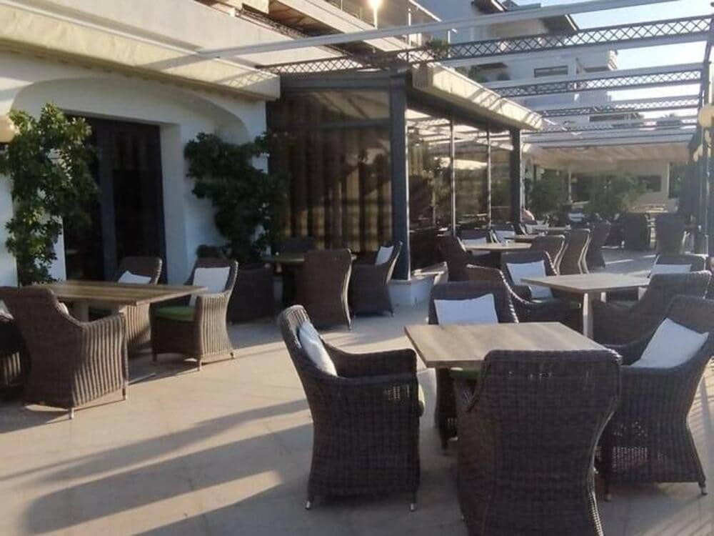 1 soveværelse Lejlighed til leje i Marbella med garage - € 1.700 (Ref: 9603710)