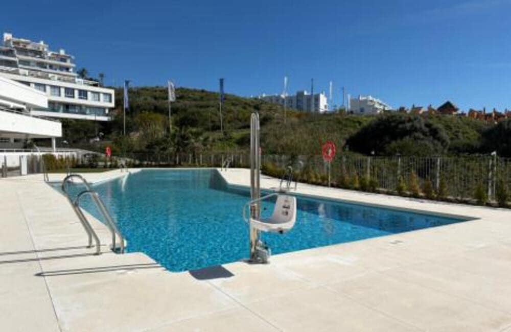 3 soveværelse Lejlighed til leje i Cancelada med swimmingpool garage - € 2.750 (Ref: 9607023)