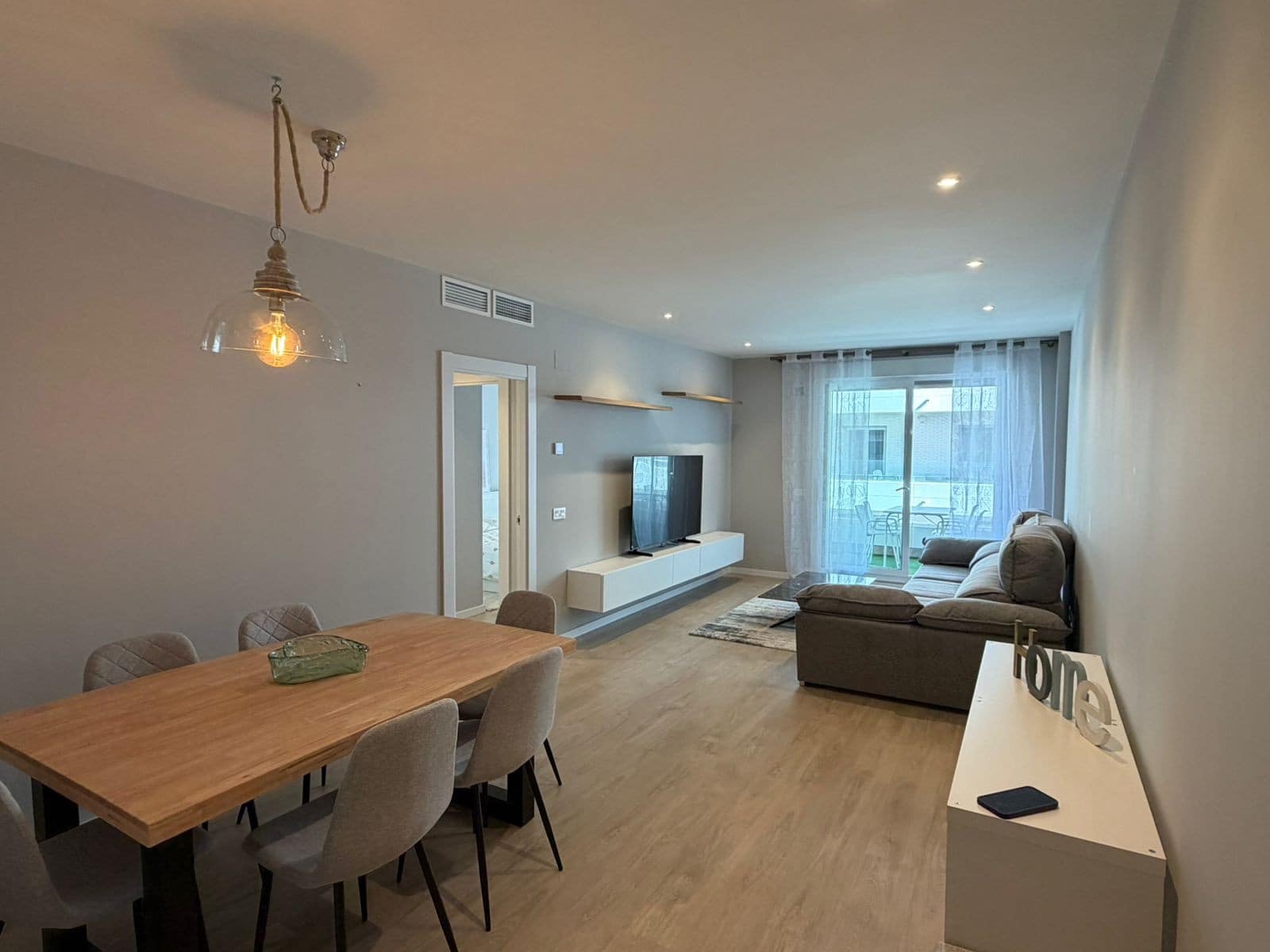 3 bedroom Apartment for rent in Marbella with pool garage - € 2,650 (Ref: 9610658)