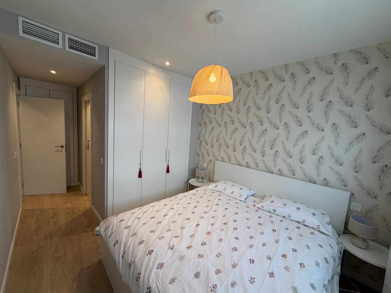 3 bedroom Apartment for rent in Marbella with pool garage - € 2,650 (Ref: 9610658)