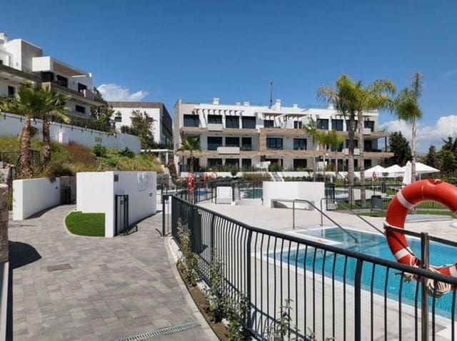 Apartamento de 3 habitaciones en Atalaya-Isdabe, Estepona en alquiler con piscina garaje - 4.400 € (Ref: 9610660)