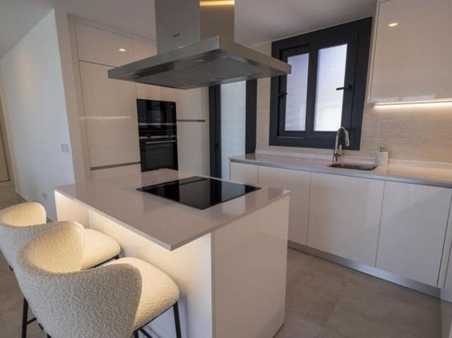 Appartement de 3 chambres à louer à Atalaya-Isdabe, Estepona avec piscine garage - 4 400 € (Ref: 9610660)