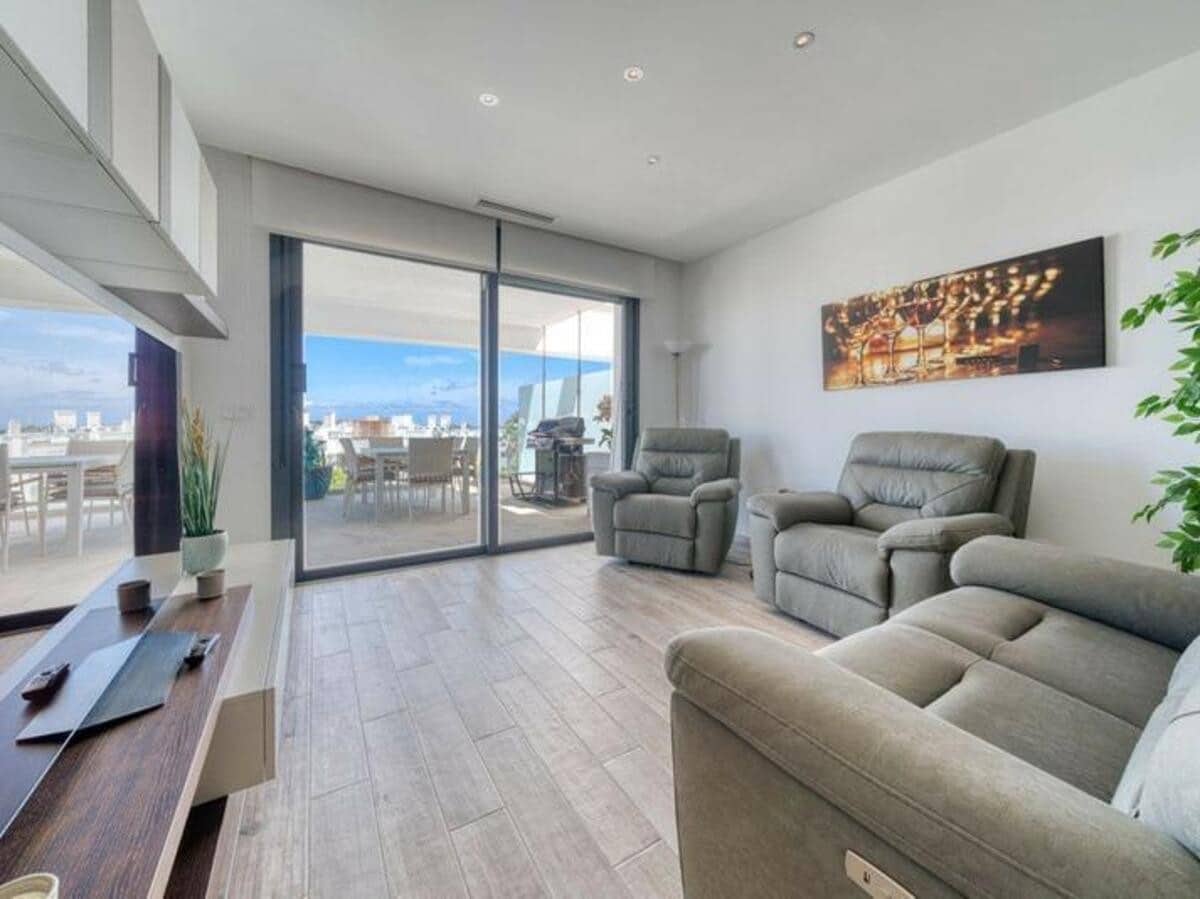 3 makuuhuone Kattohuoneisto vuokrattavana paikassa Bel-Air mukana uima-altaan 
autotalli - 3 500 € (Ref: 9614560)