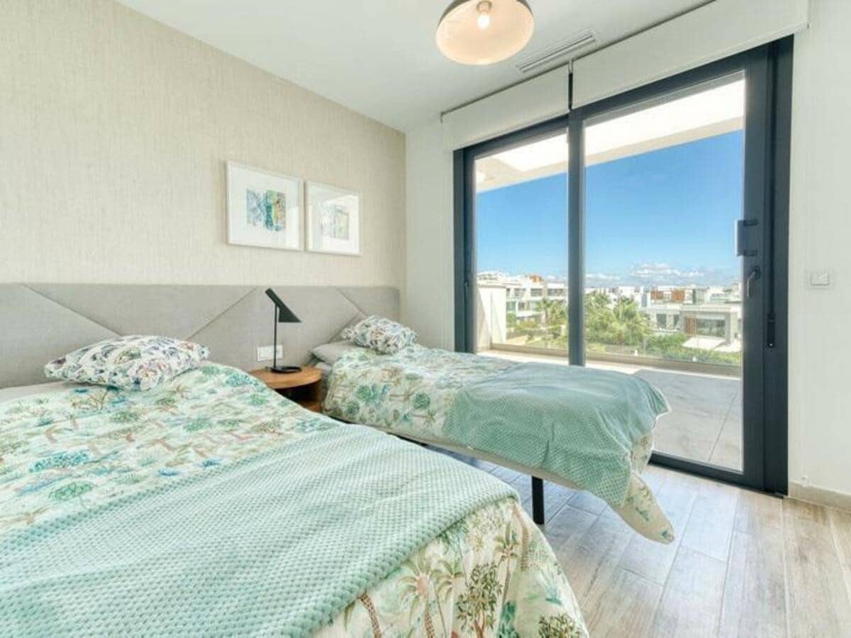 3 makuuhuone Kattohuoneisto vuokrattavana paikassa Bel-Air mukana uima-altaan 
autotalli - 3 500 € (Ref: 9614560)