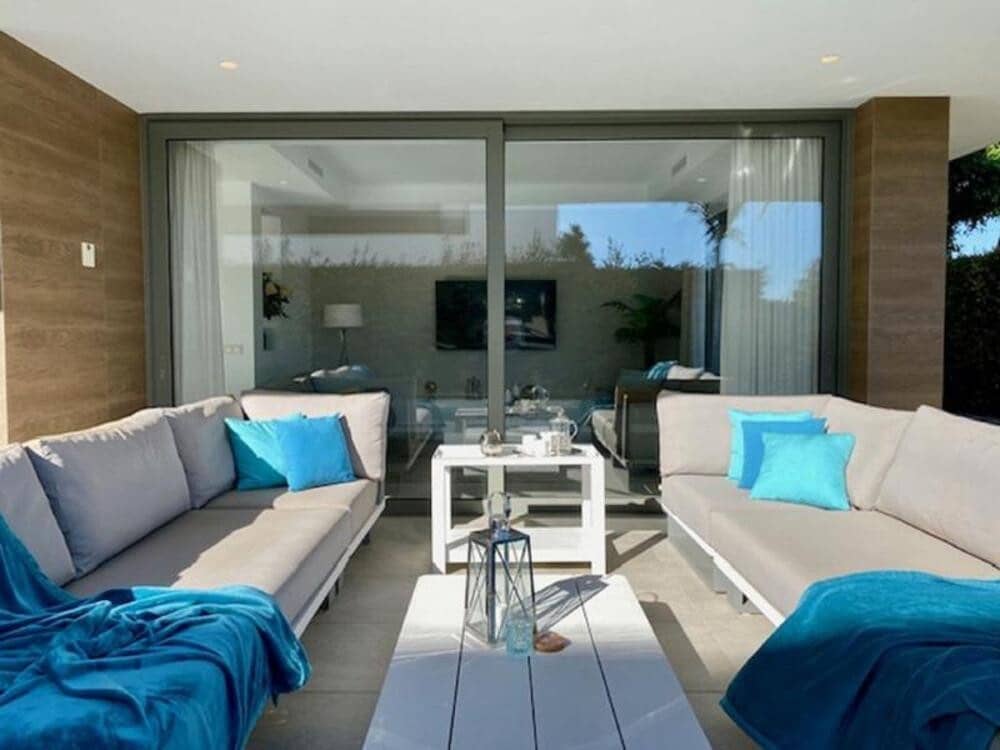 5 soveværelse Villa til leje i El Paraiso med swimmingpool garage - € 8.500 (Ref: 9618828)
