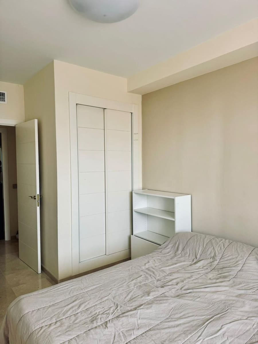 2 soveværelse Lejlighed til leje i La Cala de Mijas med swimmingpool garage - € 1.400 (Ref: 9620727)