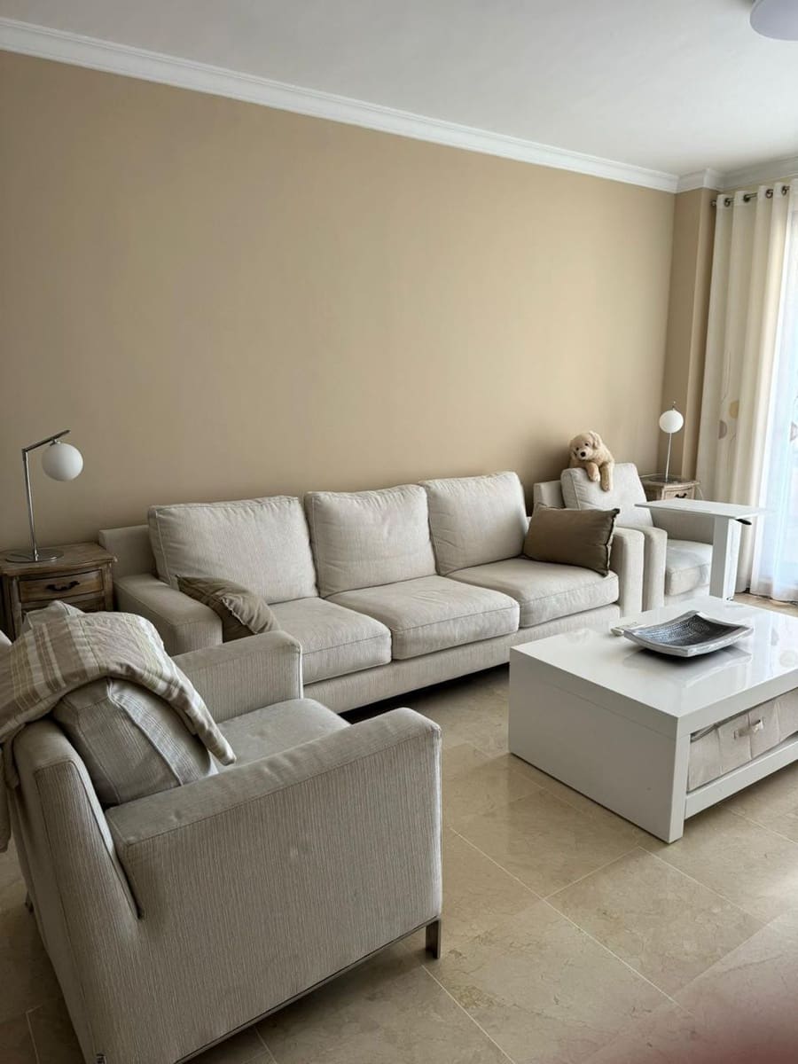 2 soveværelse Lejlighed til leje i La Cala de Mijas med swimmingpool garage - € 1.400 (Ref: 9620727)