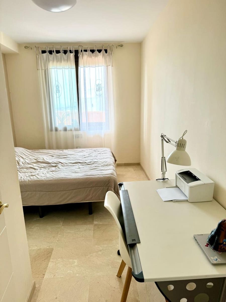 2 soveværelse Lejlighed til leje i La Cala de Mijas med swimmingpool garage - € 1.400 (Ref: 9620727)