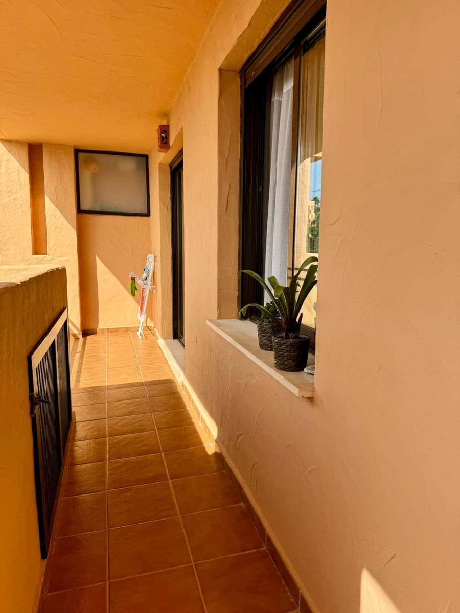 2 soveværelse Lejlighed til leje i La Cala de Mijas med swimmingpool garage - € 1.400 (Ref: 9620727)